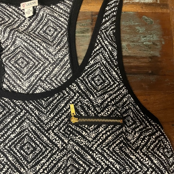 Guess black and white design tank top. - Picture 3 of 4